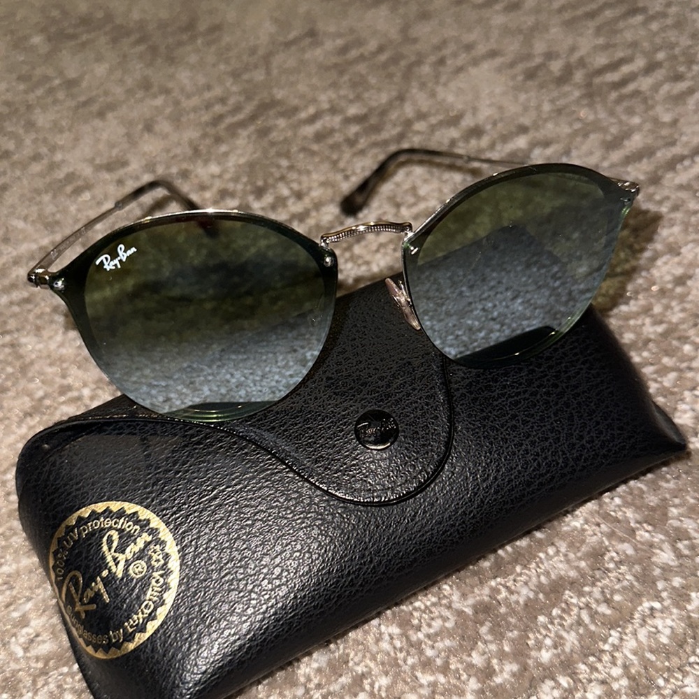 RayBan Sunglasses - Picture 4 of 4
